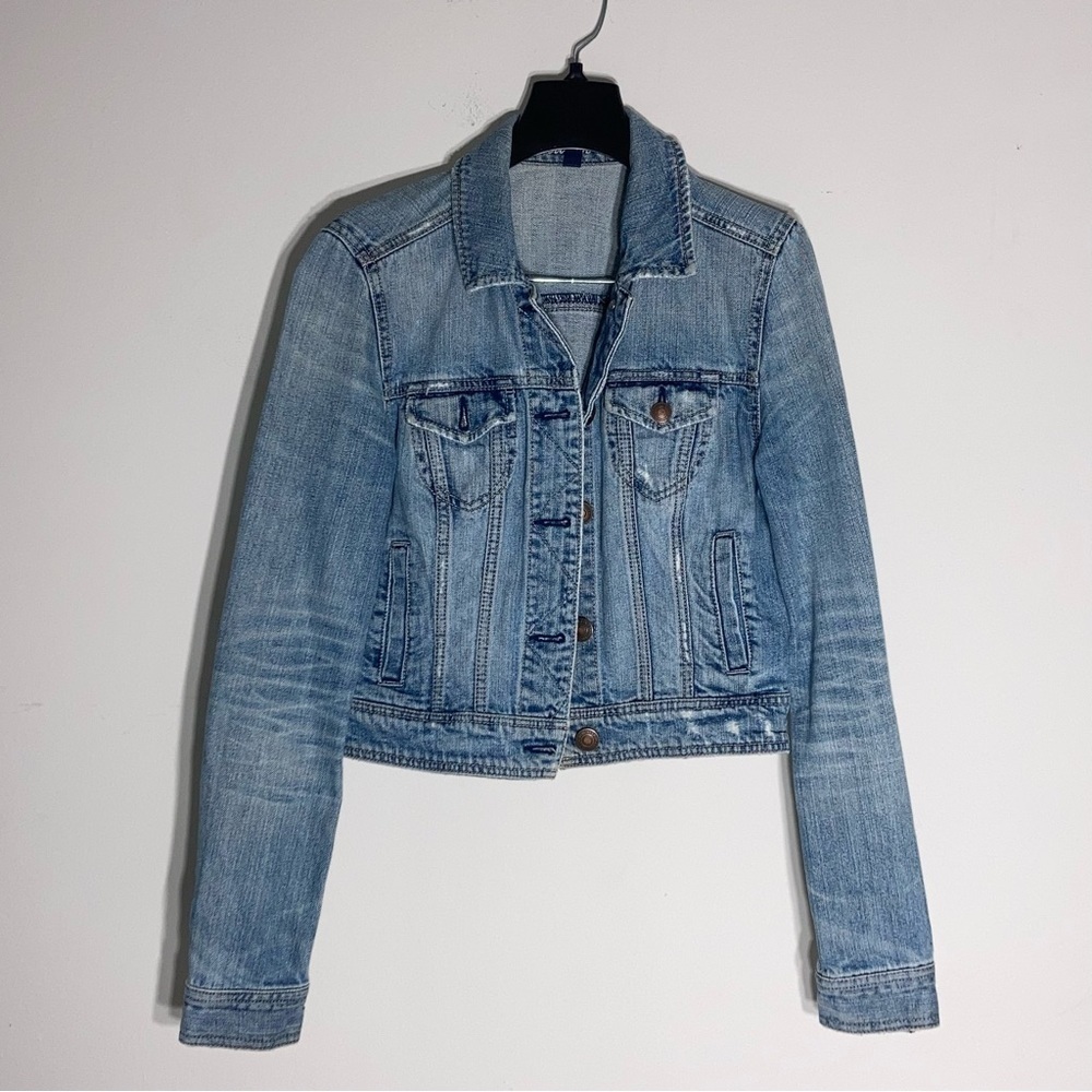 AMERICAN EAGLE | Distressed Denim Jacket